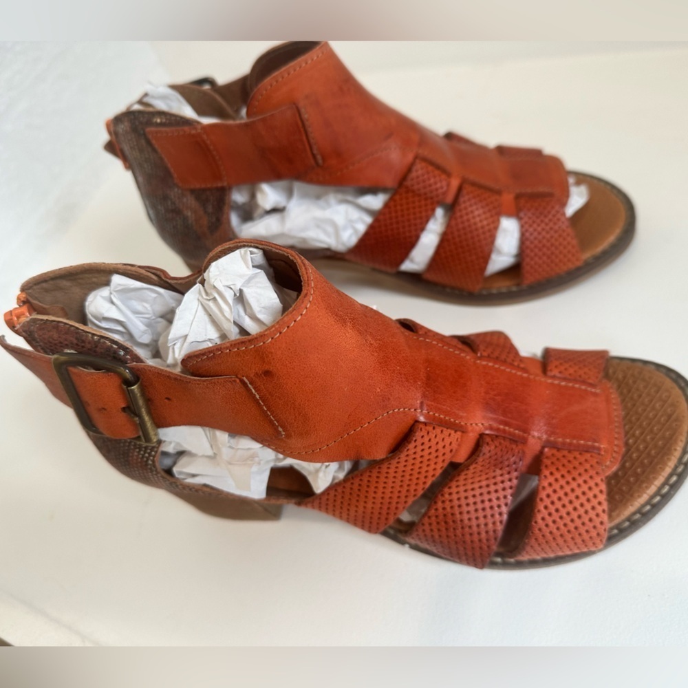 CASTA Stack Heeled Leather Sandals Euro 38, US size 7 1/2
